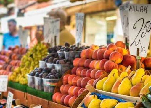 Il mercato contadino ad Arona il quarto sabato di ogni mese