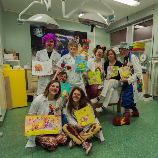Interlinea dona 120 libri ai reparti pediatrici del Vco