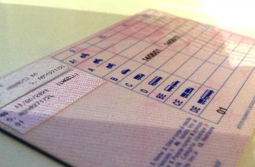 Patente B: nel 2023 il 44,2 % dei candidati della provincia di Novara non hanno superato l'esame di teoria