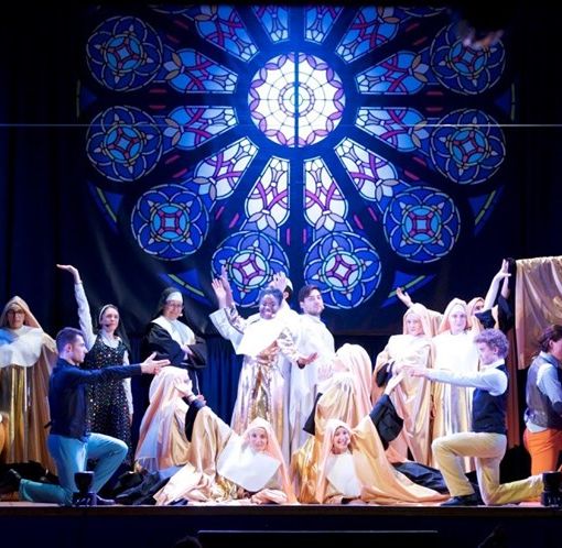 SISTER ACT CON I RAGAZZI DEL SACRO CUORE AL PALASPORT DI VIALE KENNEDY