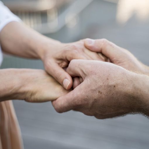 Le rsa hanno bisogno di personale: in Piemonte &quot;servono subito cinquemila oss. Altrimenti sarà tilt&quot;