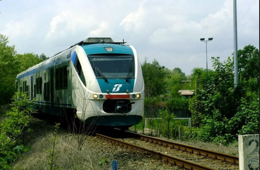 Lavori di rinnovamento in alcuni tratti di binario della Novara-Biella,  scattano divieti per il traffico automobilistico