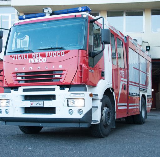 Finisce nel canale con l'auto, 80nne muore annegato