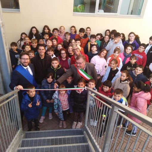 Un regalo per i Bambini di Cameriano: inaugurata la nuova biblioteca