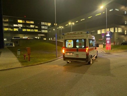 Incidente a Trecate: scontro fra due auto, ferito un uomo di 43 anni