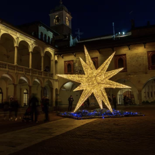 A Novara si accendono le &quot;Luci sul Natale 2021&quot;