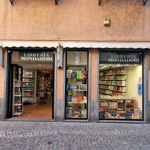 Federica Minuti incontra i lettori ad Arona