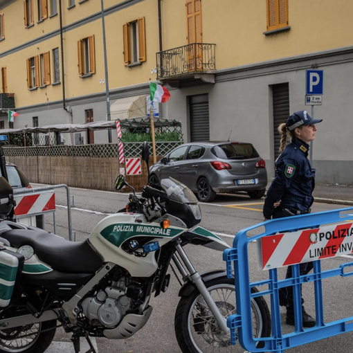 Danneggia il canbestro del campetto dell'oratorio, denunciato 26enne senza fissa dimora