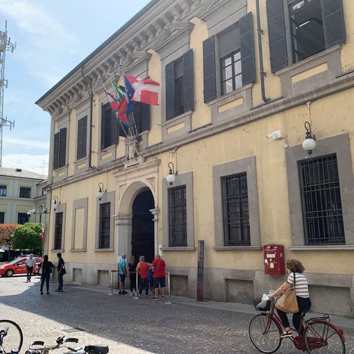 Minori stranieri non accompagnati: centrodestra dice no all’inserimento in famiglie affidatarie