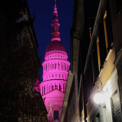 Anche a Novara il rosa del Giro d'Italia