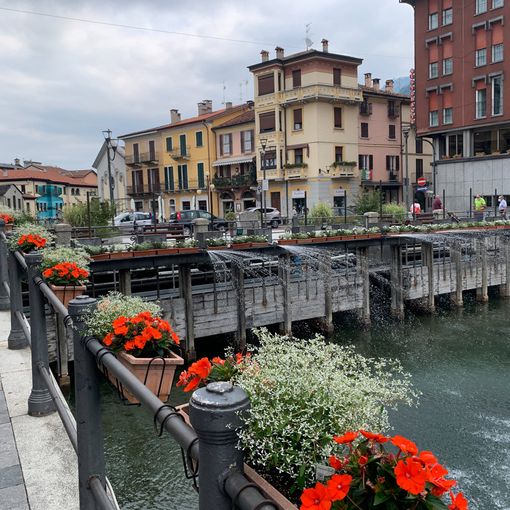 Sabato 18 a Omegna (Vb) il primo Concorso Nazionale di Pittura ‘Scorci su tela’