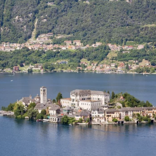 Lavori di manutenzione, chiude la Basilica dell'Isola San Giulio