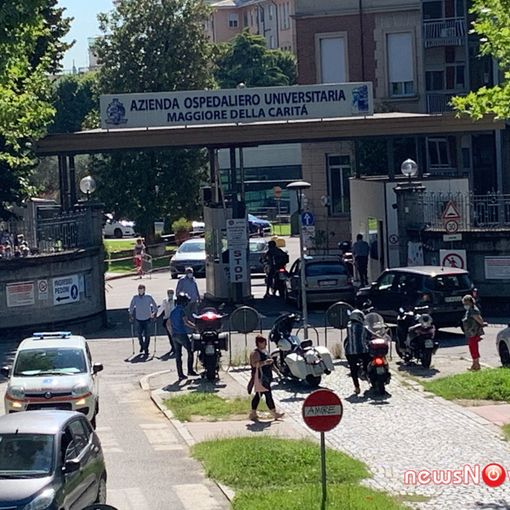 Stop agli assembramenti all’interno dell’Ospedale di Novara