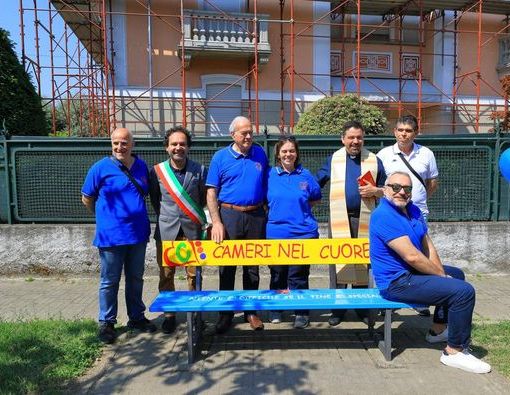 Inaugurata una panchina restaurata a Cameri