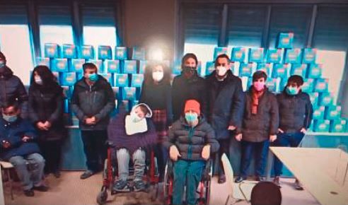 I Lions hanno donato 150 panettoni al Ciss Borgomanero
