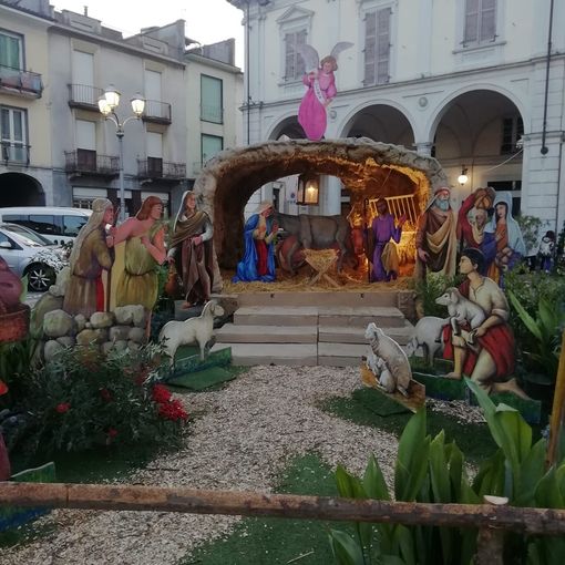 Con ‘Una luce in città’ Trecate scopre i suoi presepi