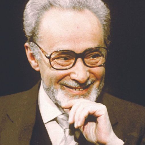 Giovanni Tesio al Circolo dei lettori di Novara presenta 'Primo Levi. Il laboratorio della coscienza'