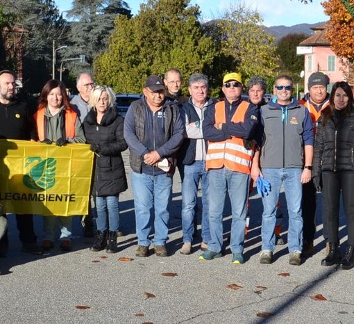 &quot;Puliamo il mondo&quot;: successo per la giornata ecologica sulla strada del Rubinetto