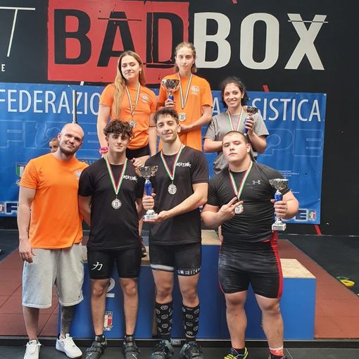 Ai Regionali Juniores di pesitica 5 ori al Team Quisquash