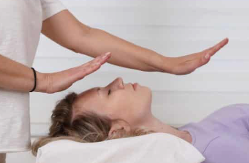 Ad Arona un seminario su ''Reiki'', l'antica pratica di guarigione giapponese