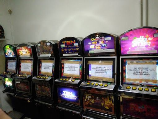 Giochi in Piemonte, emendamento della maggioranza prevede che non esista più distanziamento per esercizi che ospitavano slot