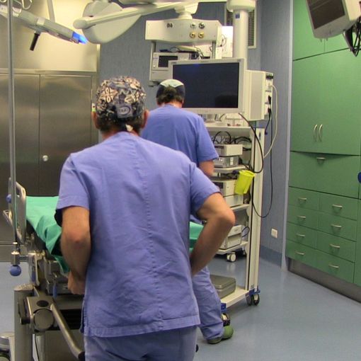 Turista tedesca salvata da un intervento all’avanguardia all’Ospedale Maggiore di Novara
