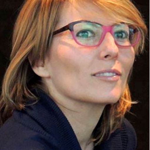 Sara Rattaro presenta il suo nuovo romanzo “Sul filo dell'acqua”