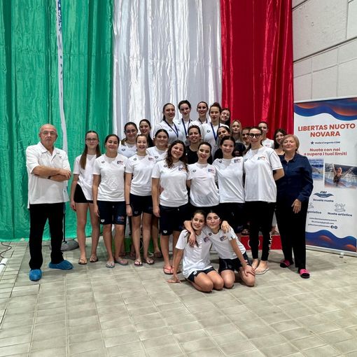 Le “ondine” della Libertas Nuoto Novara mattatrici a “Sincro per tutti”