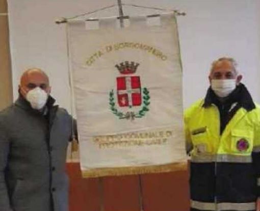 Il Sindaco ha consegnato lo Stendardo alla Protezione civile di Borgomanero