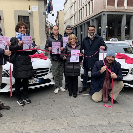 A Novara i taxisti diventano “angeli custodi” delle donne
