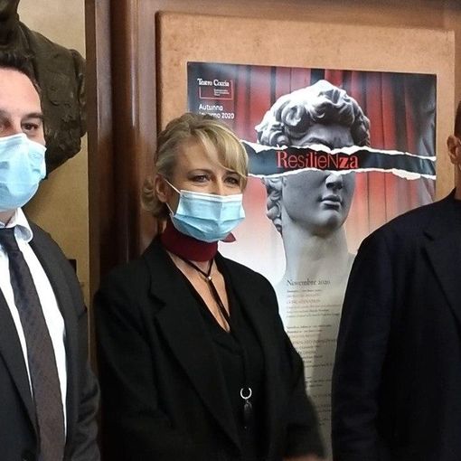 Teatro: il Coccia nel segno della resilienza porta in scena anche il Vescovo