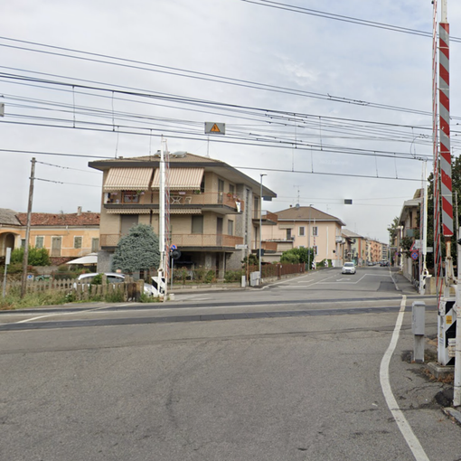Lavori urgenti al passaggio a livello in via Marconi: chiusura totale della circolazione