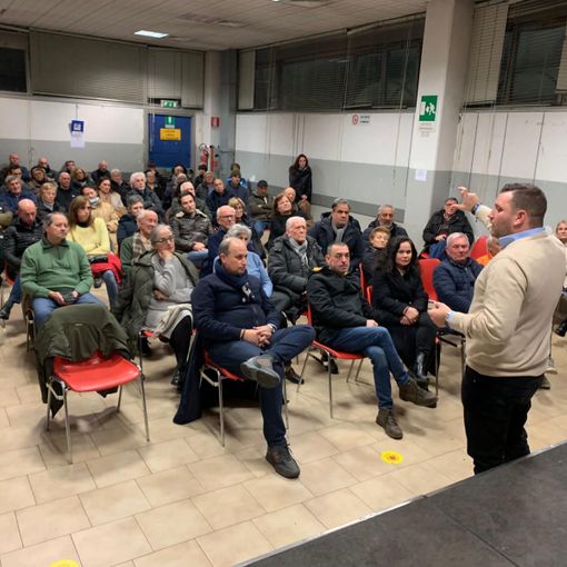 Via Fara, De Grandis davanti ai cittadini: “Non se ne fa nulla”