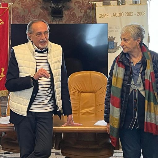Gli alunni della III A della scuola secondaria di primo grado “Cassano” in visita al palazzo municipale