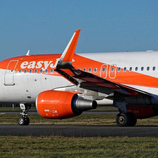 Due novaresi ottengono 500 euro per volo cancellato Easyjet Napoli - Milano