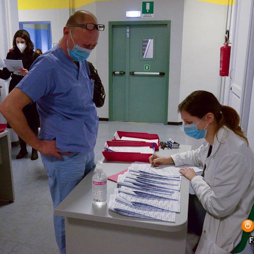 Vaccini, domani al via in Piemonte la campagna per la terza dose