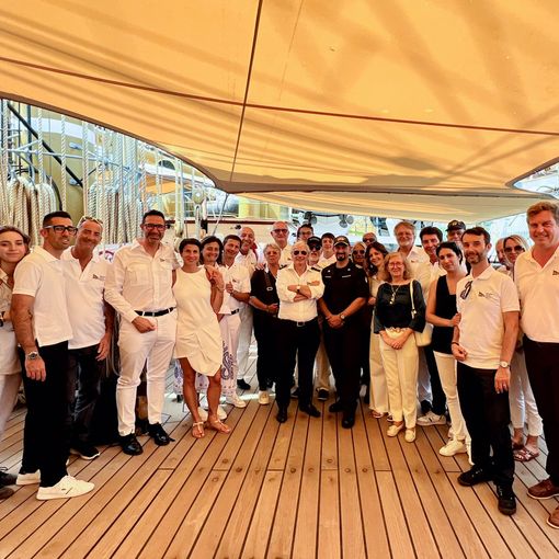 A bordo della Vespucci illustrati i progetti pro ambiente e persone disabili della “Flotta Rotary”, lago d’Orta e Arona al centro