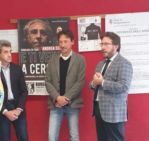 Successo per l'evento finale del progetto &quot;A scuola di cantautori&quot; a Borgomanero