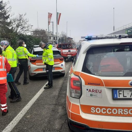 Dorme in auto dopo lo sfratto, novarese 64enne muore nella notte a Mortara