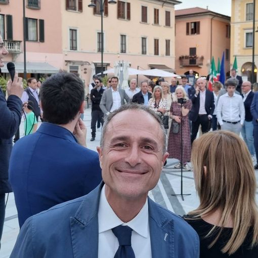 La tappa ad Arona di Marco Reguzzoni: «Imprese, agricoltori e turismo sono i nostri valori. Li difenderò in Europa, anche rilanciando la Regio Insubrica»