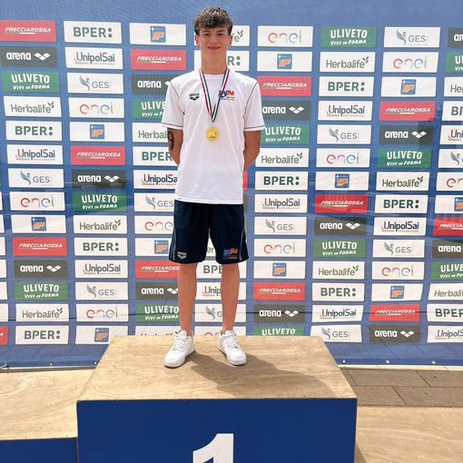 Pietro Colombo bi-campione italiano nella 5 e 2,5 km di fondo in acque libere