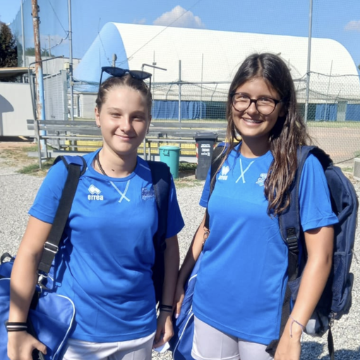 Due ragazze di Novara, vestono l'azzurro della Nazionale Italiana Softball U13