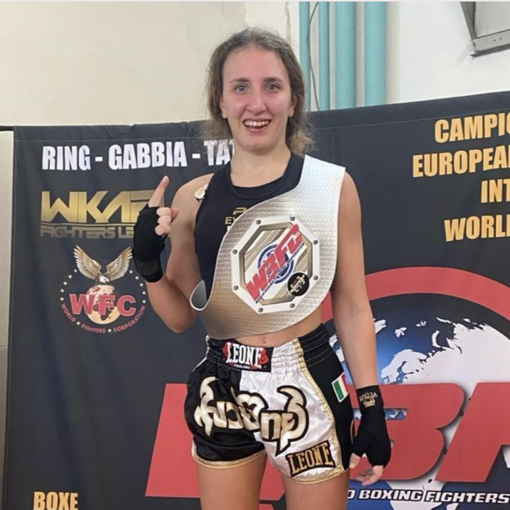 Nella foto sul podio, l’atleta Giulia Rinaldi.