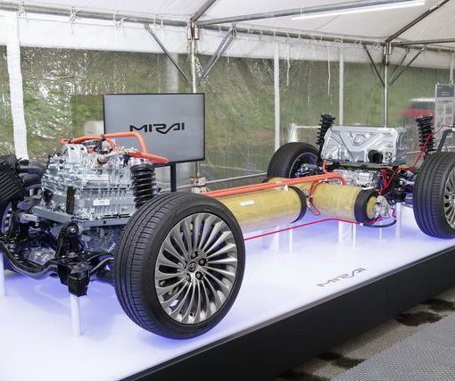 Il Piemonte guarda oltre l'elettrico, Cirio: &quot;Progetto bandiera da 70 milioni per essere Idrogeno Valley&quot;