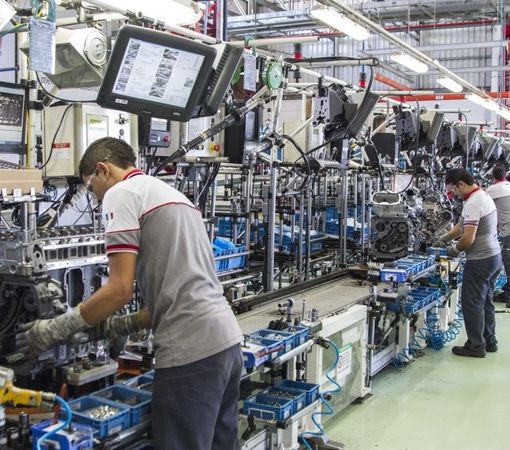 Il Piemonte si mette al lavoro: aumentano gli occupati nel 2023 e scendono le persone senza impiego. Tanti i contratti a tempo indeterminato