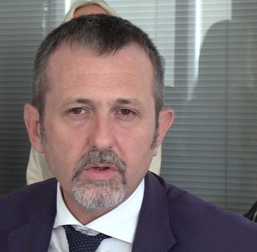 Delmastro, duro attacco alla mafia: “Vince lo Stato, Matteo Messina Denaro viveva sotto terra come i topi”. VIDEO