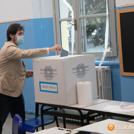 Novara, poco sopra il 12% l'affluenza a mezzogiorno