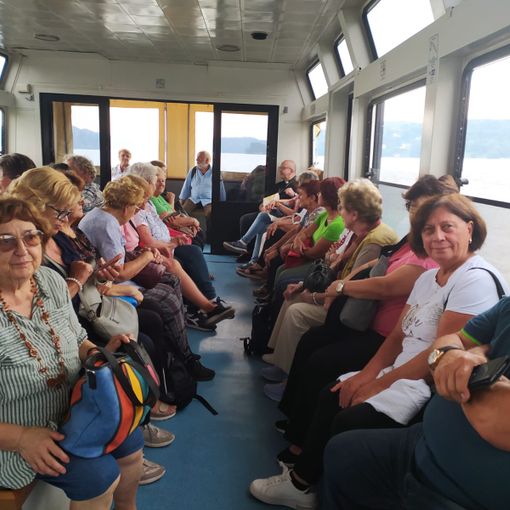 Gita all'isola di San Giulio per i volontari dell'Avas