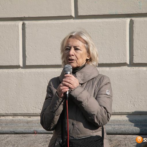 Giuliana Sgrena presenta il suo libro &quot;Donne ingannate&quot;