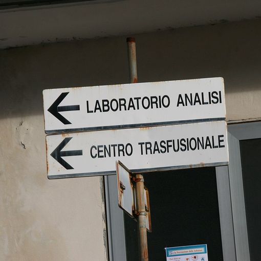 Laboratori analisi privati: il Piemonte liberalizza i punti prelievo